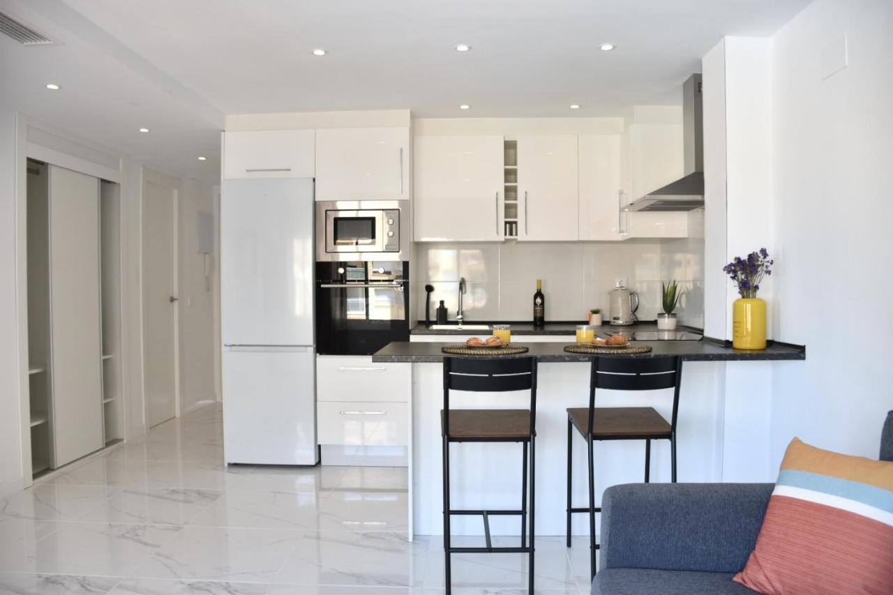 Appartamento Myflats Deluxe Seafront Arenales del Sol Esterno foto