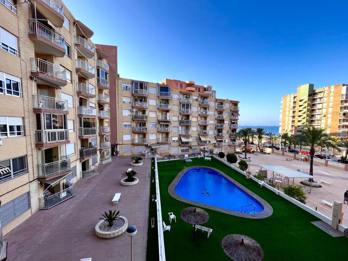 Appartamento Myflats Deluxe Seafront Arenales del Sol Esterno foto