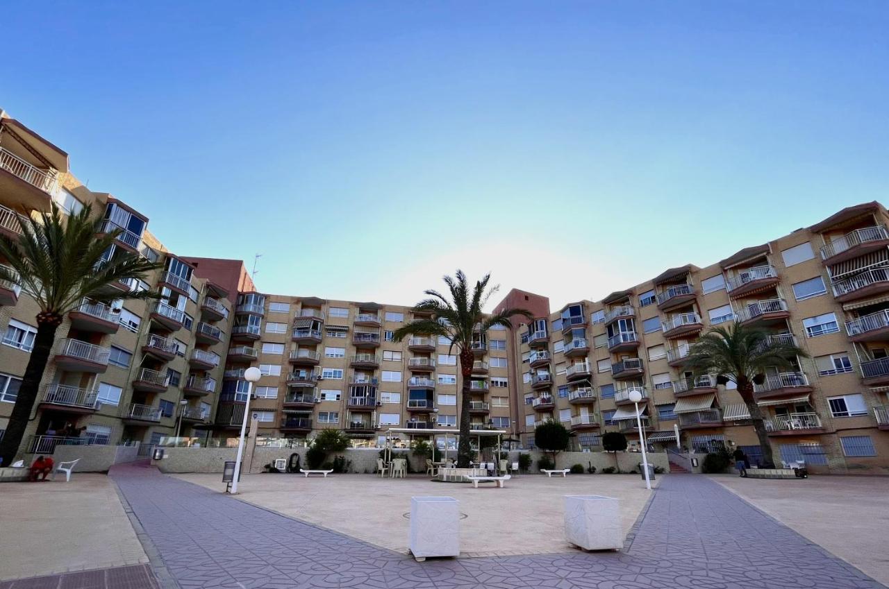 Appartamento Myflats Deluxe Seafront Arenales del Sol Esterno foto